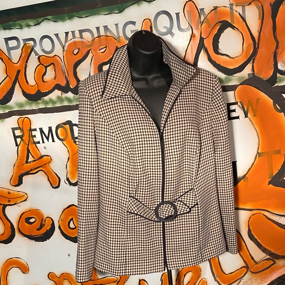 Vintage Sweet suit woman B & W Jacket